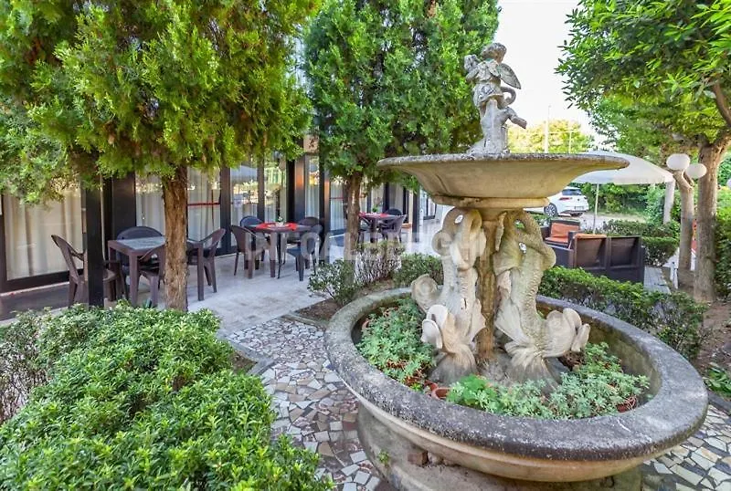 Hotel Paradiso Rimini 2*,  Italia