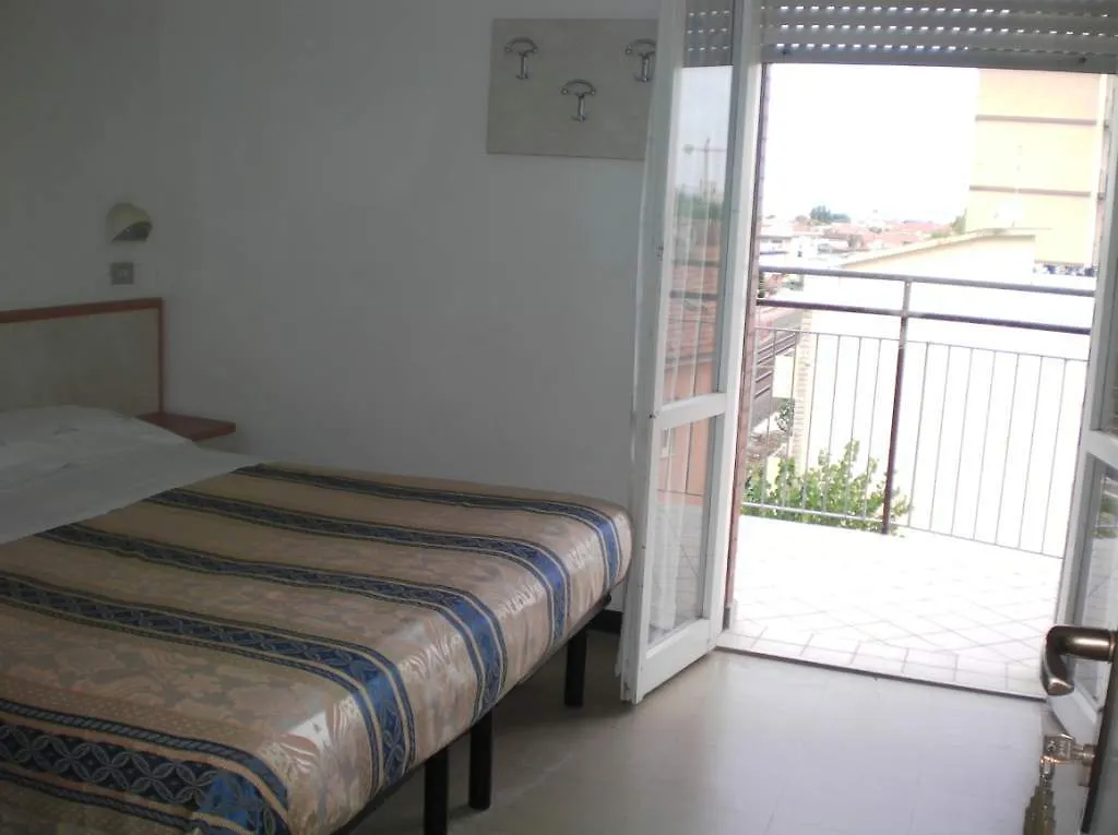 Hotel Paradiso Rimini 2*,