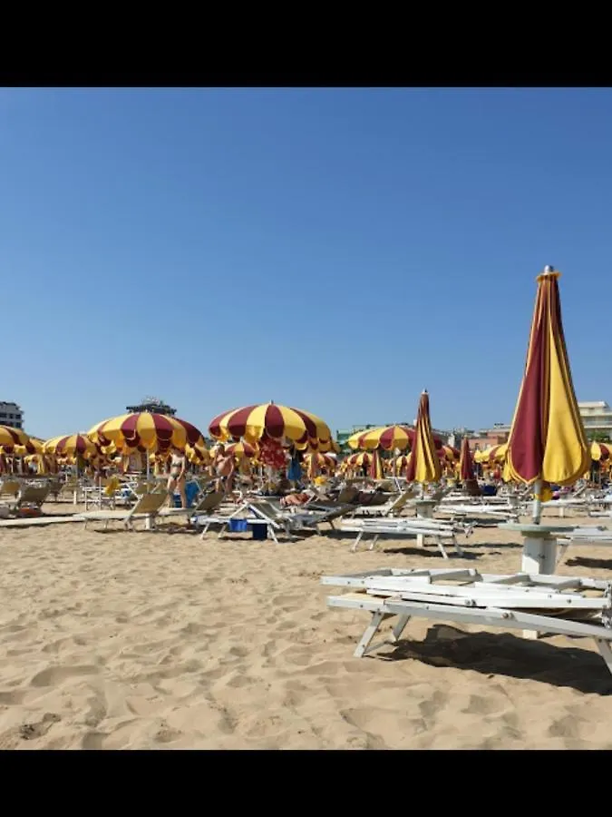 Hotel Paradiso Rimini 2*,  Italia